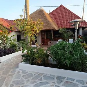 mia-lodge.about-kampalahotels.com/